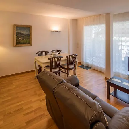 Atico Con Gran Terraza En El Corazon De