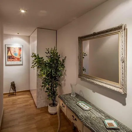 Atico Con Gran Terraza En El Corazon De Apartament *