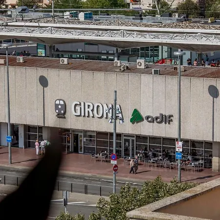 Atico Con Gran Terraza En El Corazon De Apartament