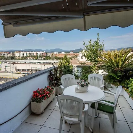 Apartament Atico Con Gran Terraza En El Corazon De *